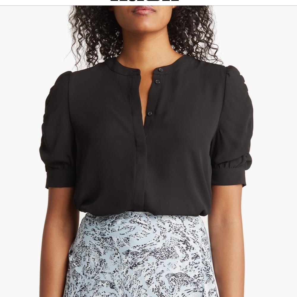 T TAHARI shirred sleeve shirt Black 
medium NWT